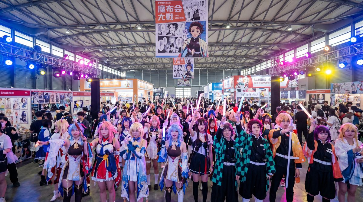 反差婊动漫cosplay视频